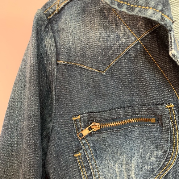 Jean Jacket. - Picture 3 of 9
